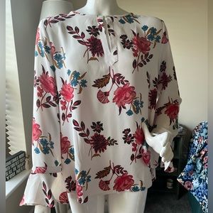 White blouse with floral design Loft size L